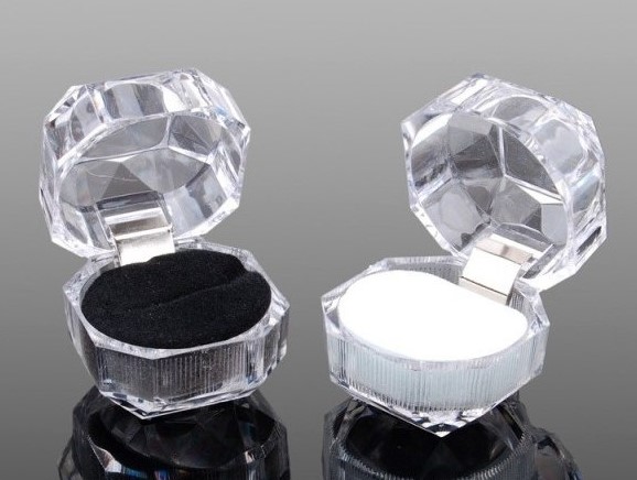 60-Crystal-Clear-Box-3.jpg